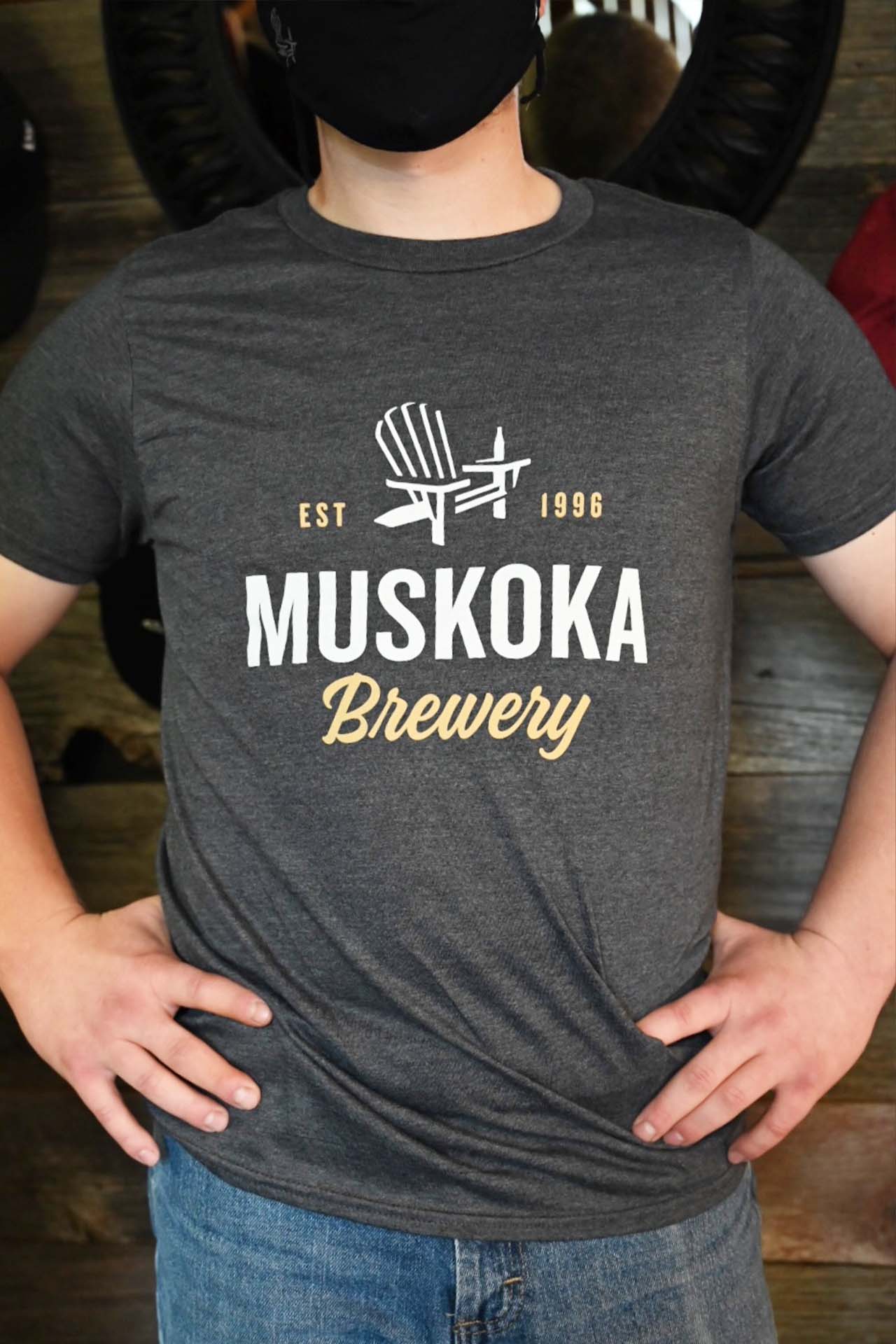 Logo Tee